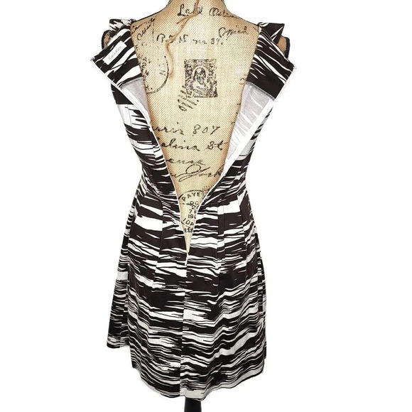 Calvin Klein Womens Pintuck Pencil Knee Length Dress Size Medium Brown Cream - Picture 5 of 12